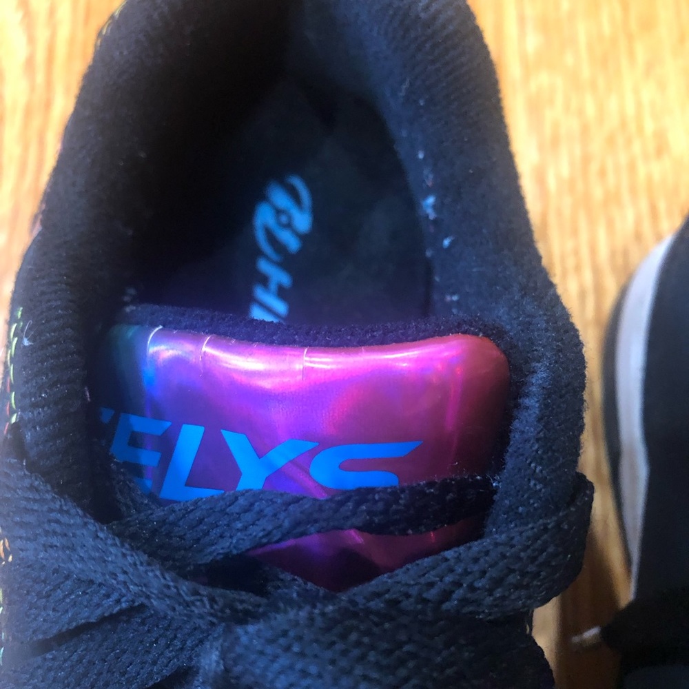 Heelys-kids size 3 - Picture 9 of 13
